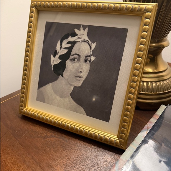 “Young Lady” Monochromatic Portrait in Antiqued Gold Beaded Frame - Picture 2 of 4